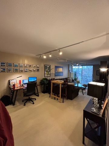 19 Winchester Street 503, Brookline, MA 02446