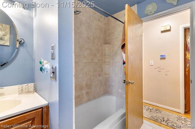 9243 Knolson Street, Livonia, MI 48150