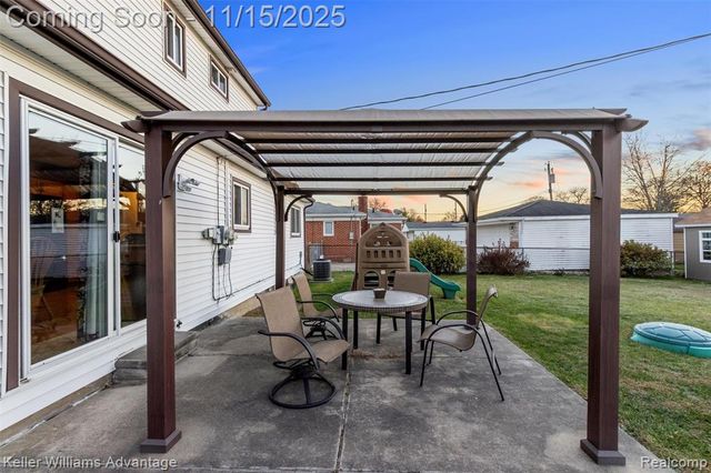 9243 Knolson Street, Livonia, MI 48150