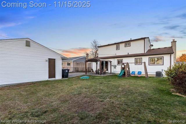 9243 Knolson Street, Livonia, MI 48150