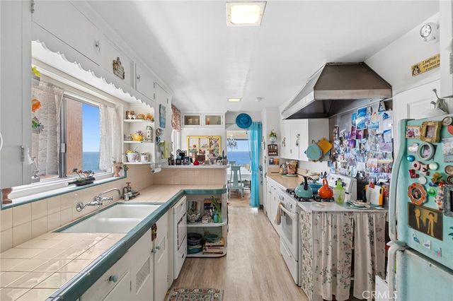 1665 Viking Road, Laguna Beach, CA 92651
