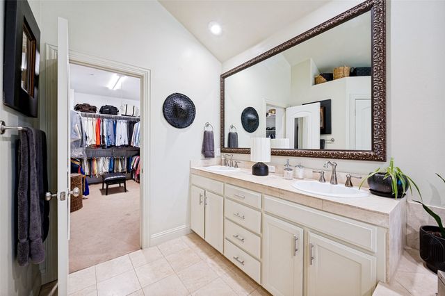 17254 Lechlade Lane, Dallas, TX 75252