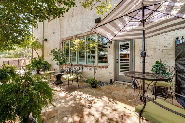 17254 Lechlade Lane, Dallas, TX 75252