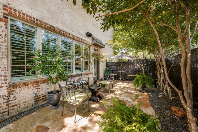 17254 Lechlade Lane, Dallas, TX 75252