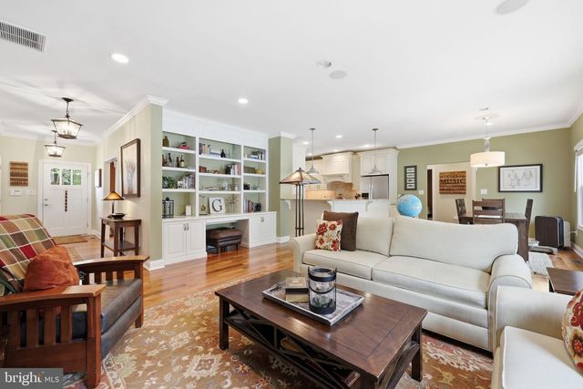 105 BERKSHIRE AVE, Linwood, NJ 08221