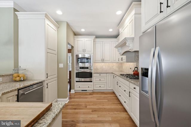 105 BERKSHIRE AVE, Linwood, NJ 08221