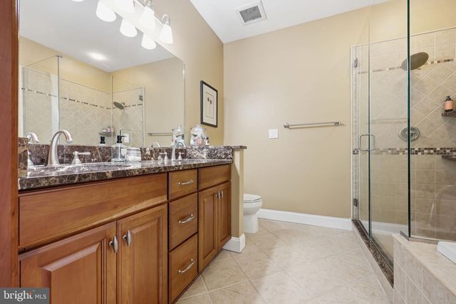 105 BERKSHIRE AVE, Linwood, NJ 08221