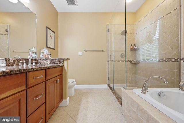 105 BERKSHIRE AVE, Linwood, NJ 08221