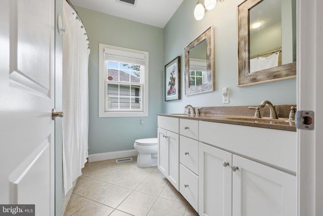 105 BERKSHIRE AVE, Linwood, NJ 08221
