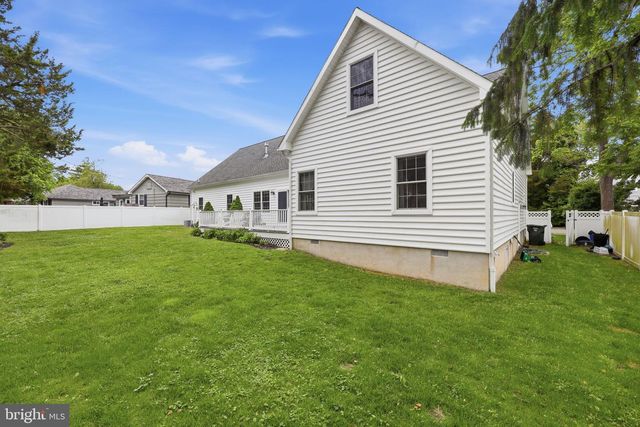 105 BERKSHIRE AVE, Linwood, NJ 08221