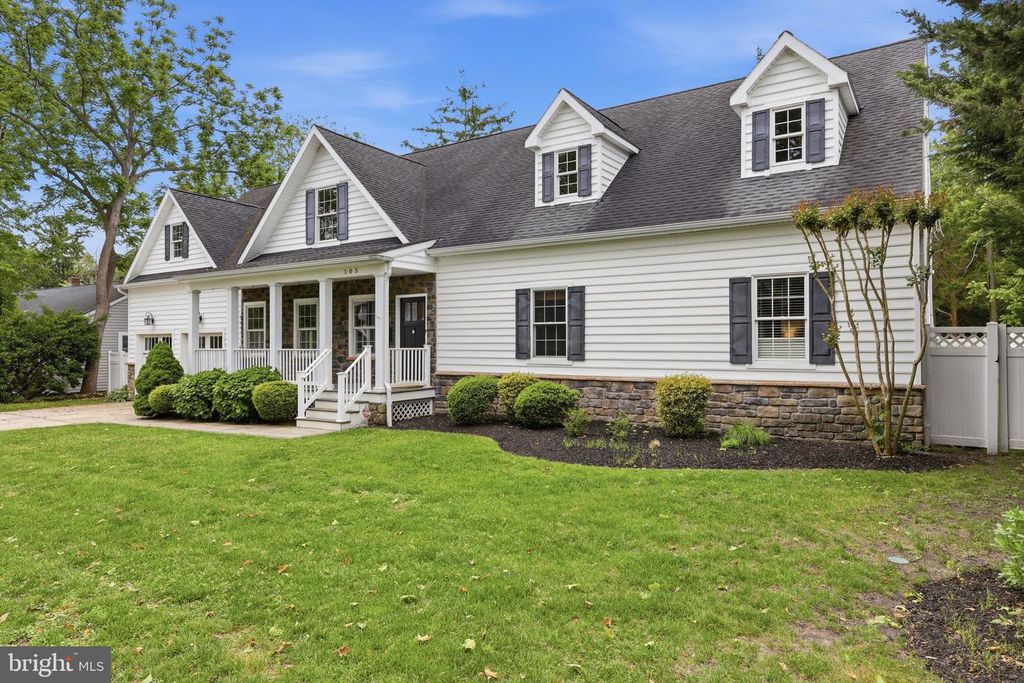 105 BERKSHIRE AVE, Linwood, NJ 08221