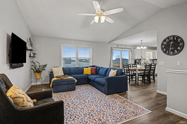 72300 Joseph Drive, Milford, IN 46542