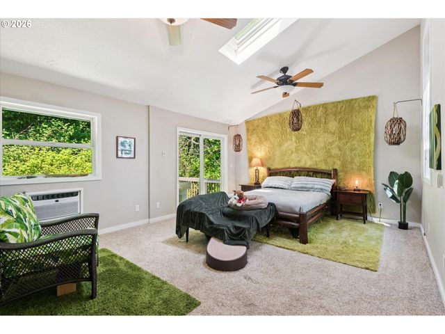 9535 Nw HARBOR Blvd, Portland, OR 97231