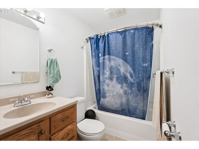 9535 Nw HARBOR Blvd, Portland, OR 97231