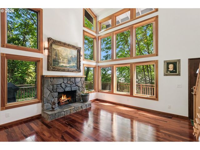 9535 Nw HARBOR Blvd, Portland, OR 97231