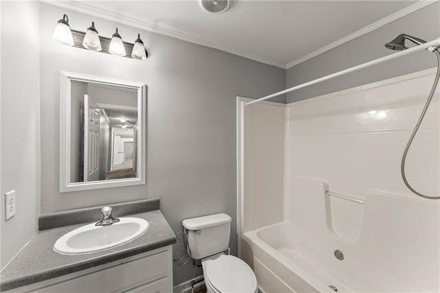 82 Bobbys Drive, Cleveland, GA 30528