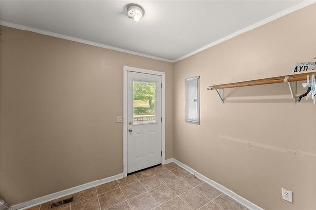 82 Bobbys Drive, Cleveland, GA 30528