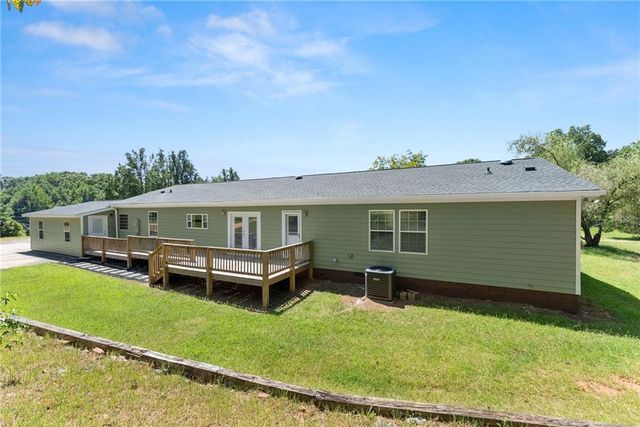 82 Bobbys Drive, Cleveland, GA 30528