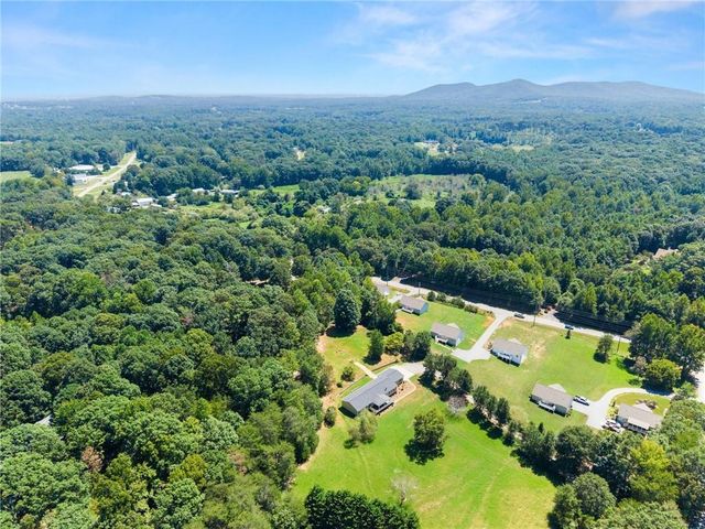 82 Bobbys Drive, Cleveland, GA 30528