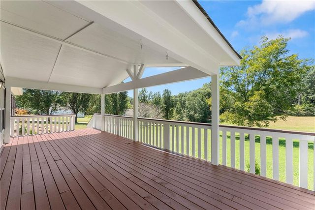 82 Bobbys Drive, Cleveland, GA 30528
