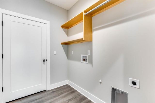 5165 N Sweetwater Road, Maize, KS 67101