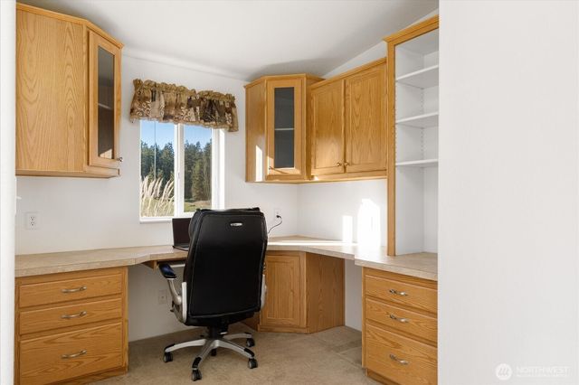 4522 Monkey Hill Road, Oak Harbor, WA 98277