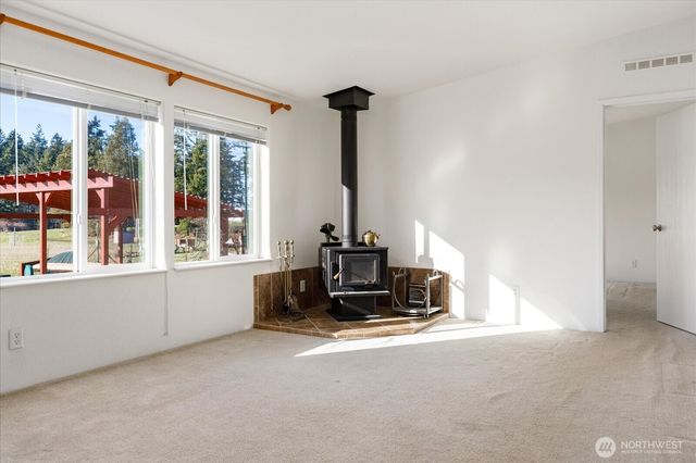 4522 Monkey Hill Road, Oak Harbor, WA 98277