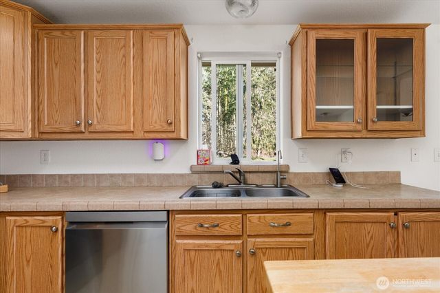 4522 Monkey Hill Road, Oak Harbor, WA 98277