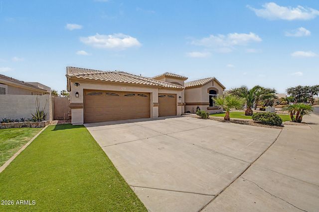5081 S McClelland Drive, Chandler, AZ 85248