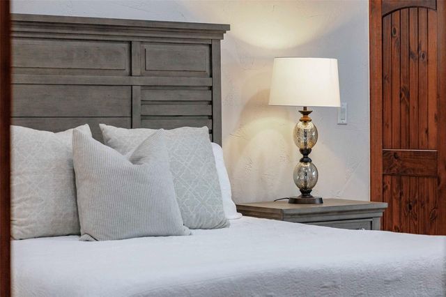 113 Comanche Agate, Horseshoe Bay, TX 78657