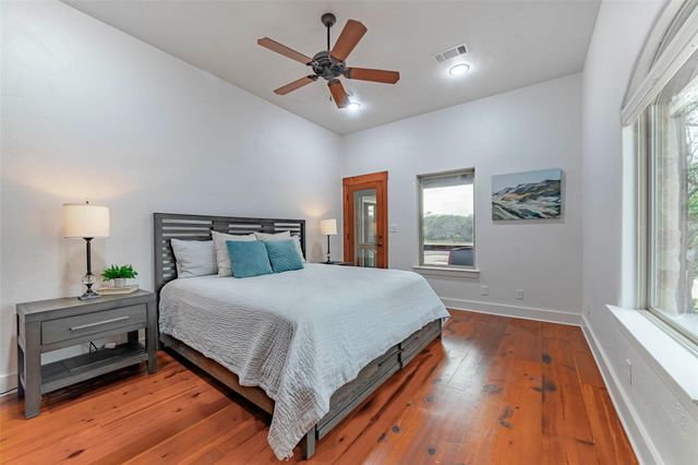 113 Comanche Agate, Horseshoe Bay, TX 78657