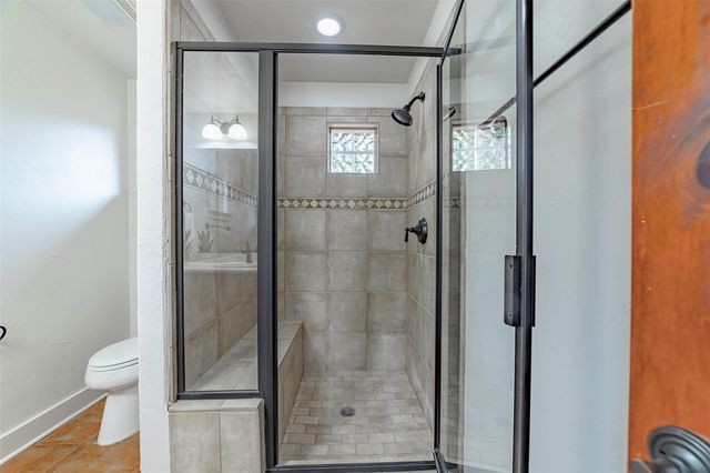 113 Comanche Agate, Horseshoe Bay, TX 78657