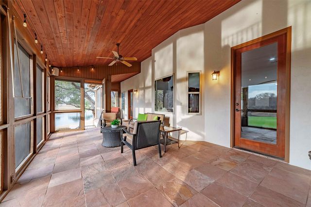 113 Comanche Agate, Horseshoe Bay, TX 78657