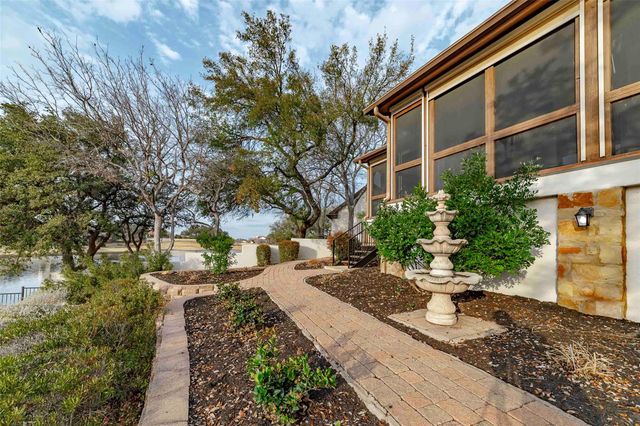 113 Comanche Agate, Horseshoe Bay, TX 78657