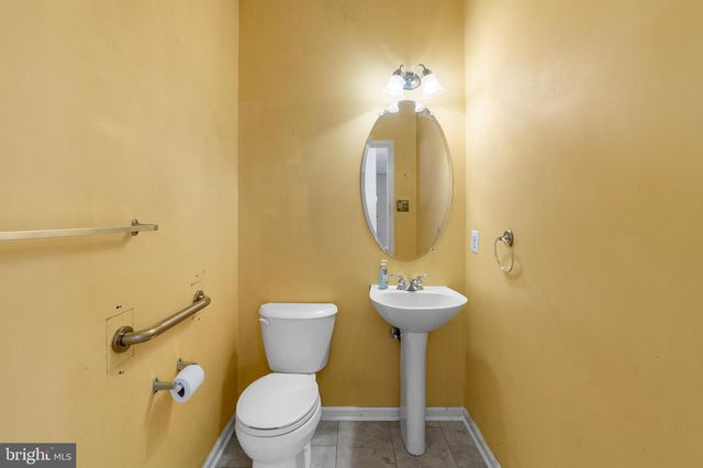 21 PEMBERTON LN, East Windsor, NJ 08520