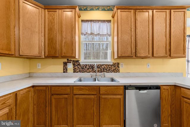 21 PEMBERTON LN, East Windsor, NJ 08520