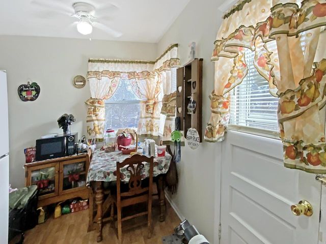 870 Perkins AVENUE, Waukesha, WI 53186