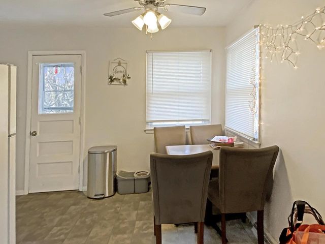 870 Perkins AVENUE, Waukesha, WI 53186