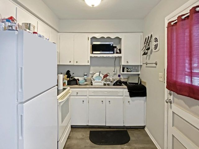 870 Perkins AVENUE, Waukesha, WI 53186