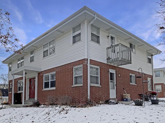 870 Perkins AVENUE, Waukesha, WI 53186