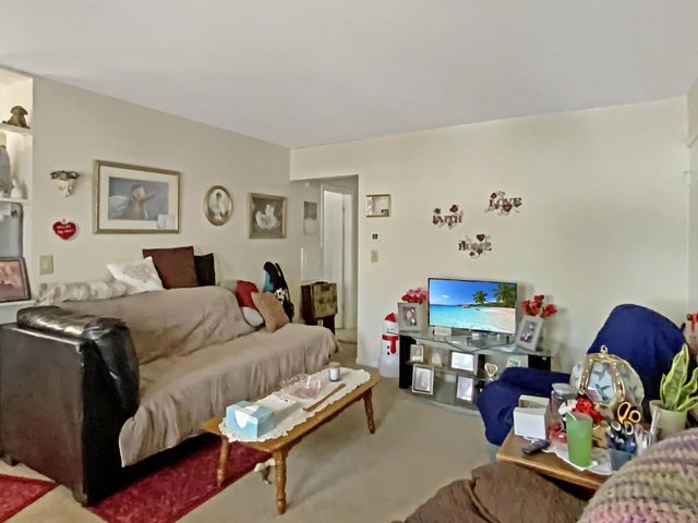 870 Perkins AVENUE, Waukesha, WI 53186