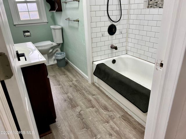 23195 W Centerfield Drive, Genoa, OH 43430