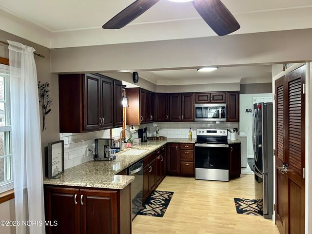 23195 W Centerfield Drive, Genoa, OH 43430