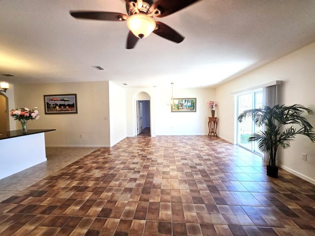 1440 Lexington Square SW, Vero Beach, FL 32962