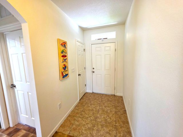 1440 Lexington Square SW, Vero Beach, FL 32962