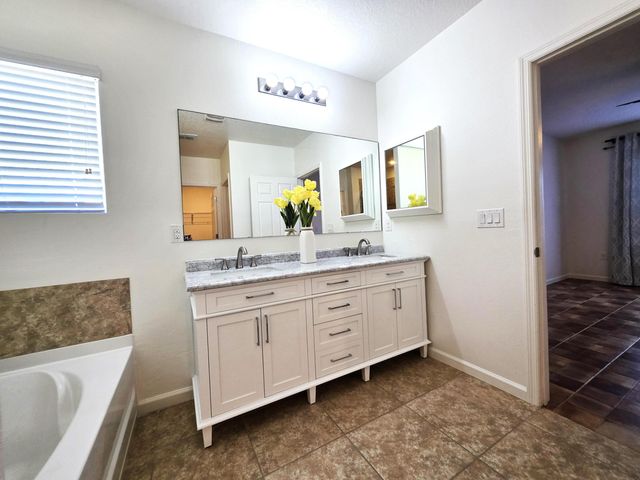 1440 Lexington Square SW, Vero Beach, FL 32962