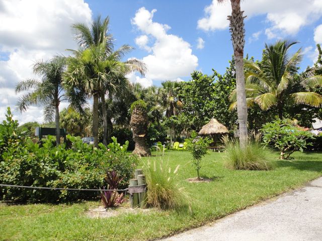 1440 Lexington Square SW, Vero Beach, FL 32962