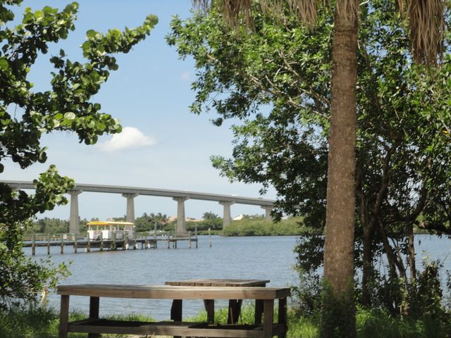 1440 Lexington Square SW, Vero Beach, FL 32962