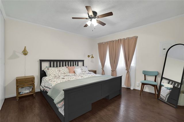 640 Elm Avenue 12, Long Beach, CA 90802