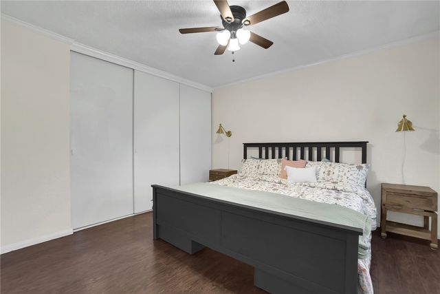 640 Elm Avenue 12, Long Beach, CA 90802